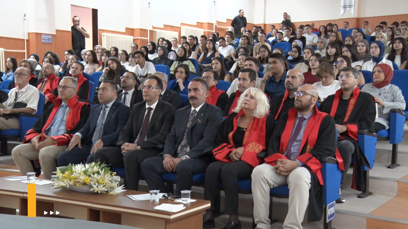 Hukuk Fakültesinde akademik yıl açılış töreni gerçekleştirildi